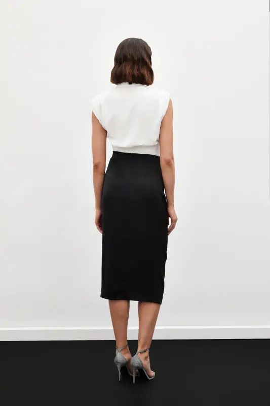 Pleated Satin Skirt - Black - 6