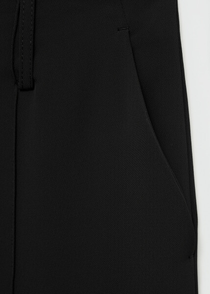 Pleated, straight-leg black pants - 10