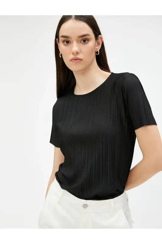 Pleated T-Shirt Short Sleeve Crew Neck-Black - 2