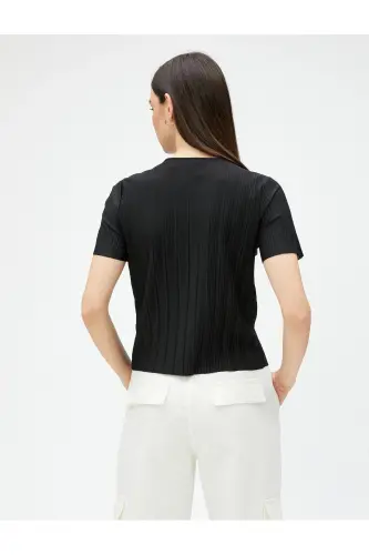 Pleated T-Shirt Short Sleeve Crew Neck-Black - 4