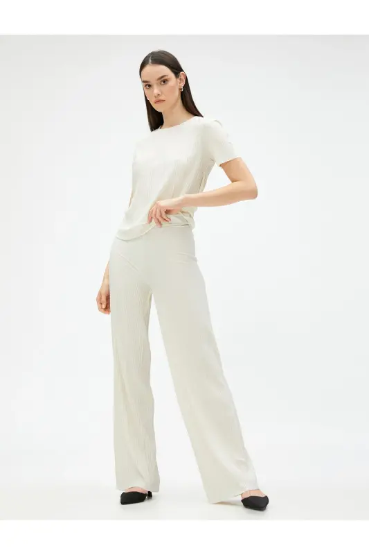 Pleated T-shirt Short Sleeve Crew Neck-Ecru - 1