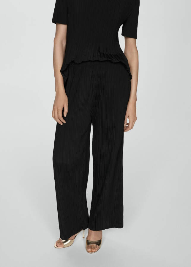 Pleated trousers, black. - 6