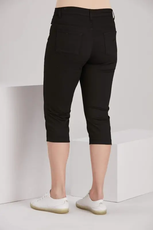 Plus Size Black Cotton Capri - 3