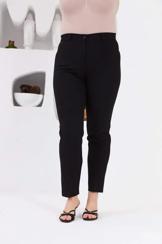 Plus Size Black Fabric Trousers with Pocket Detail - 3