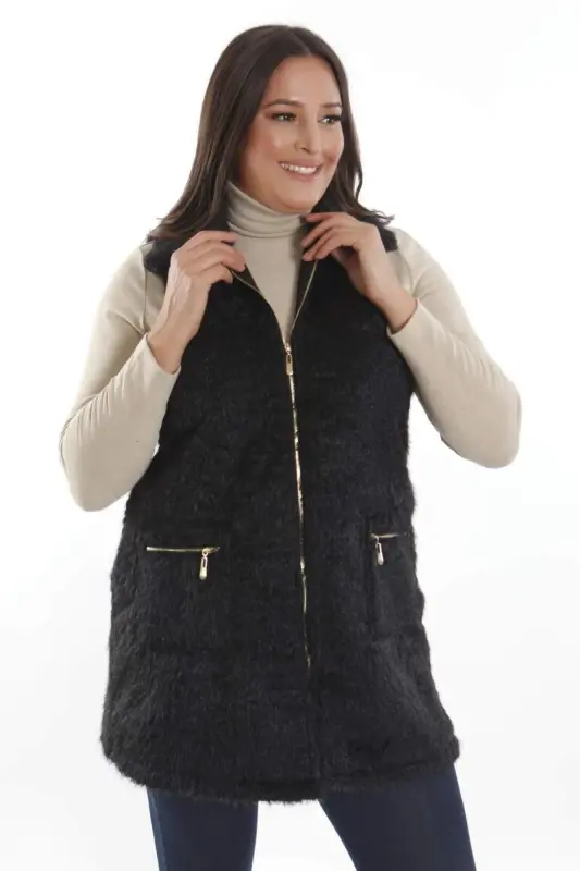 Plus Size Black Fur Vest with Zipper and Pocket Detail - 3