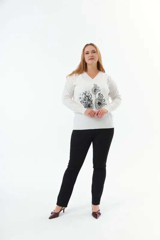 Plus Size Cashmere Blend V-Neck Printed Knit Sweater Ecru - 11