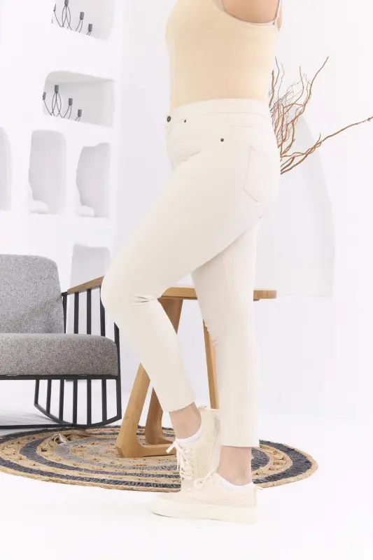 Plus Size Cotton Pants Cream with Pocket Detail - 3