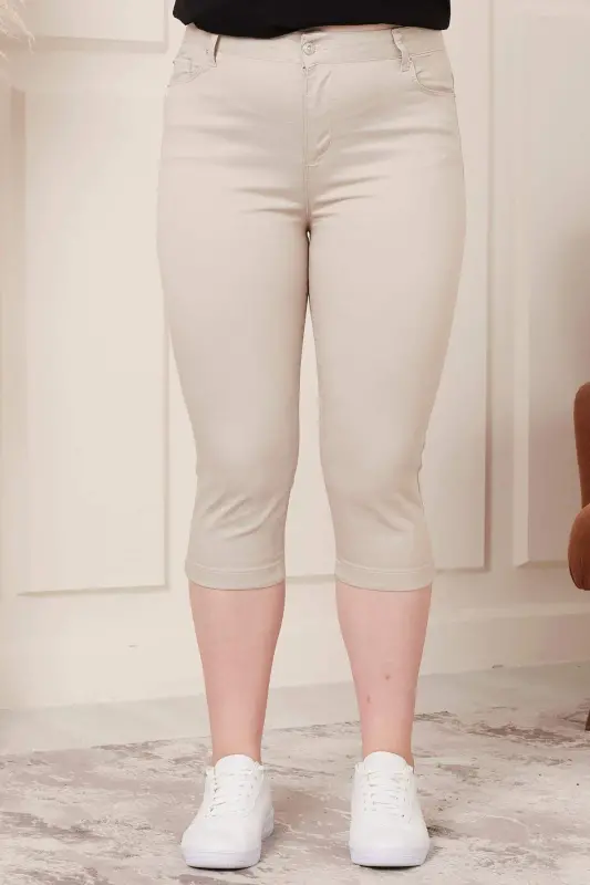 Plus Size Cream Cotton Capri - 1