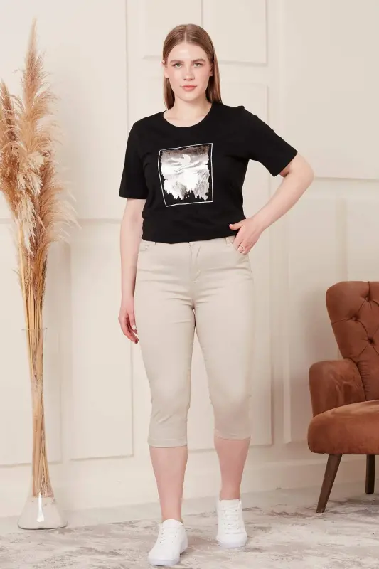 Plus Size Cream Cotton Capri - 6