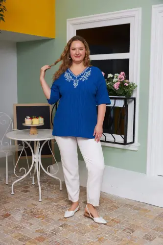 Plus Size Crinkle Blouse with Collar Embroidery and Stone Detail, Saks - 4
