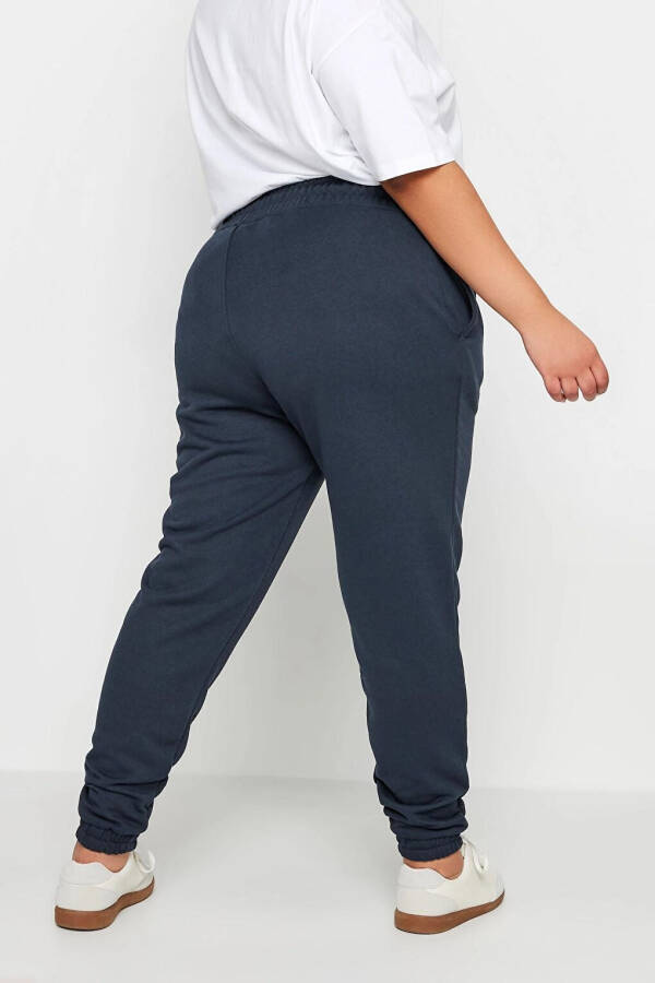 Plus Size Elastic Waistband Slim Fit Pocket Jogger Sweatpants 303172 - 10