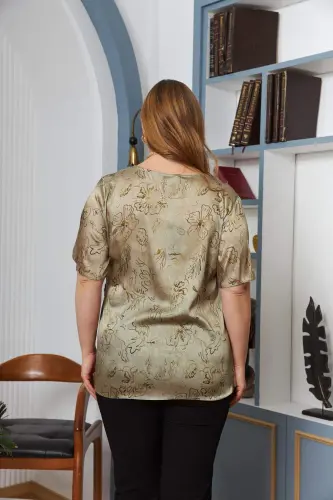 Plus Size Green Blouse with Belt Accessory - 3