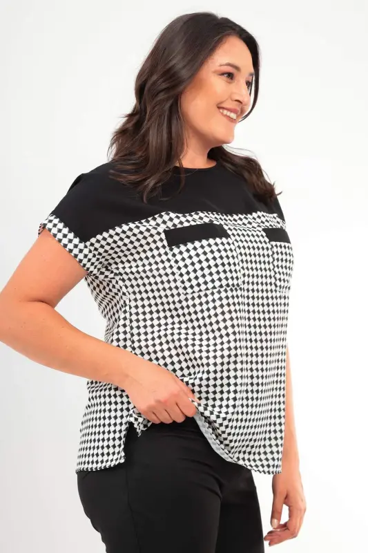 Plus Size Houndstooth Pattern Pocket Detail Black Blouse - 3