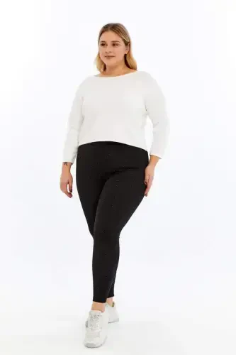 Plus Size Leggings Black with Rhinestone Detail - 6