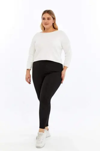 Plus Size Leggings with Front Stone Detail Black - 5