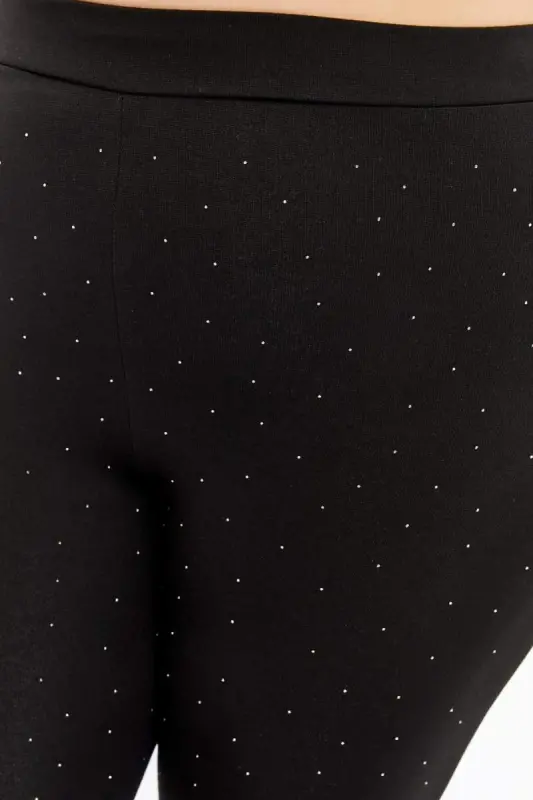 Plus Size Leggings with Front Stone Detail Black - 6