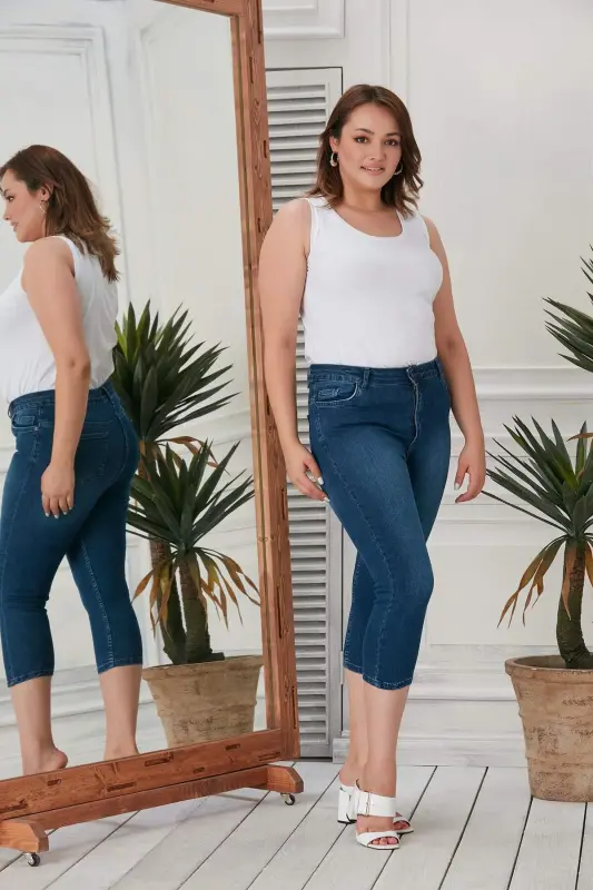 Plus Size Navy Denim Capri Pants - 9