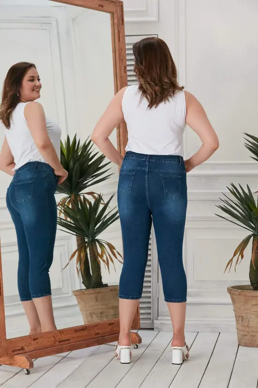Plus Size Navy Denim Capri Pants - 7