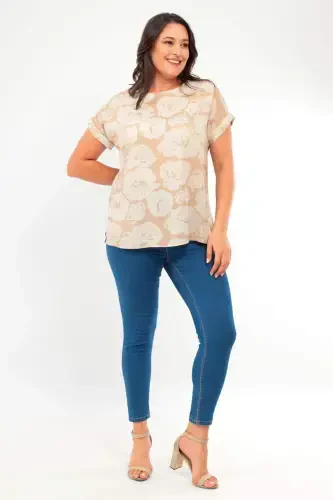 Plus Size Patterned Basic V-Neck Beige Blouse - BÜYÜKBEDENIZ (1)