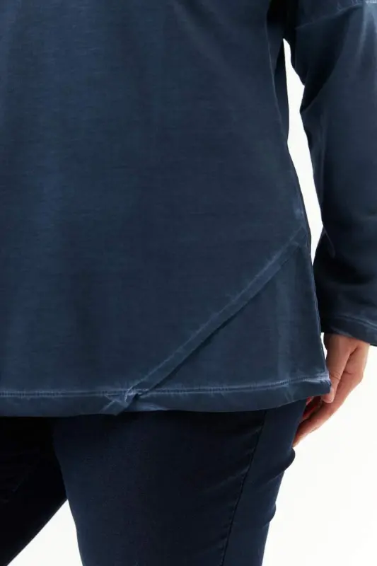 Plus Size Pocket Detail Piece Dye Sweatshirt Indigo - 4