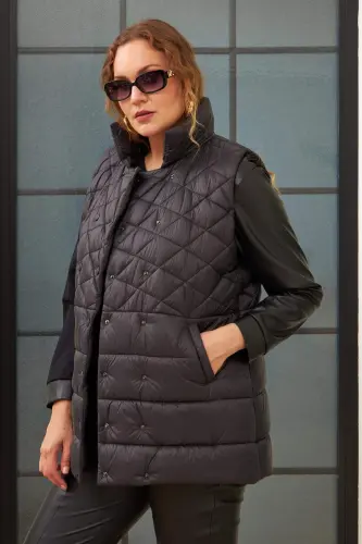 Plus Size Quilted Black Vest - 9