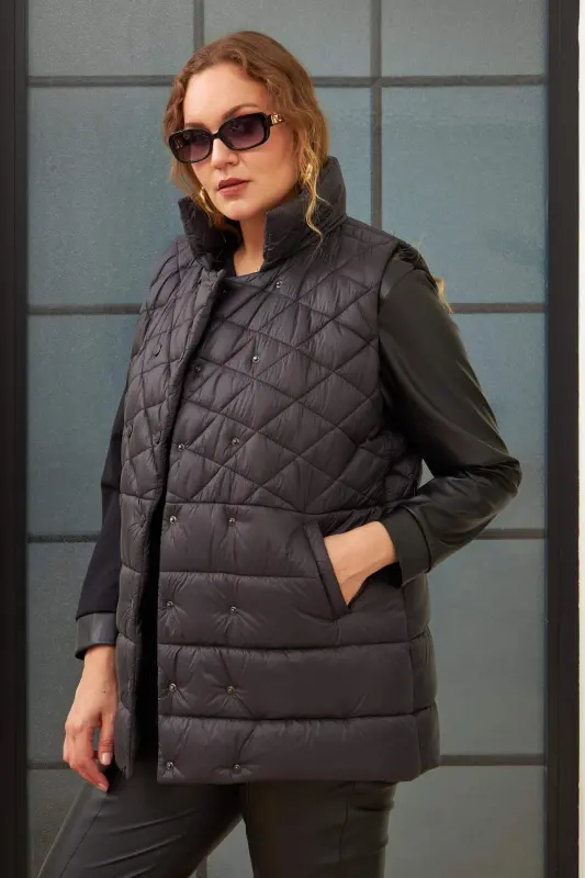 Plus Size Quilted Black Vest - 9