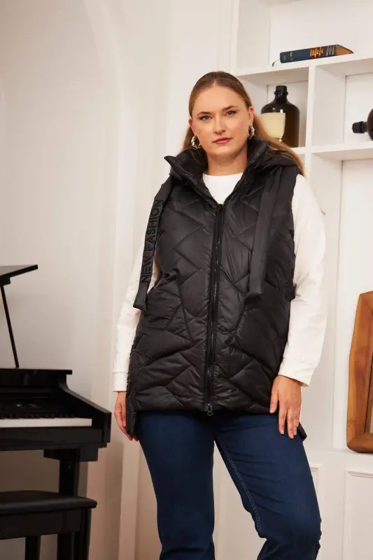 Plus Size Quilted Hooded Vest Black - 1