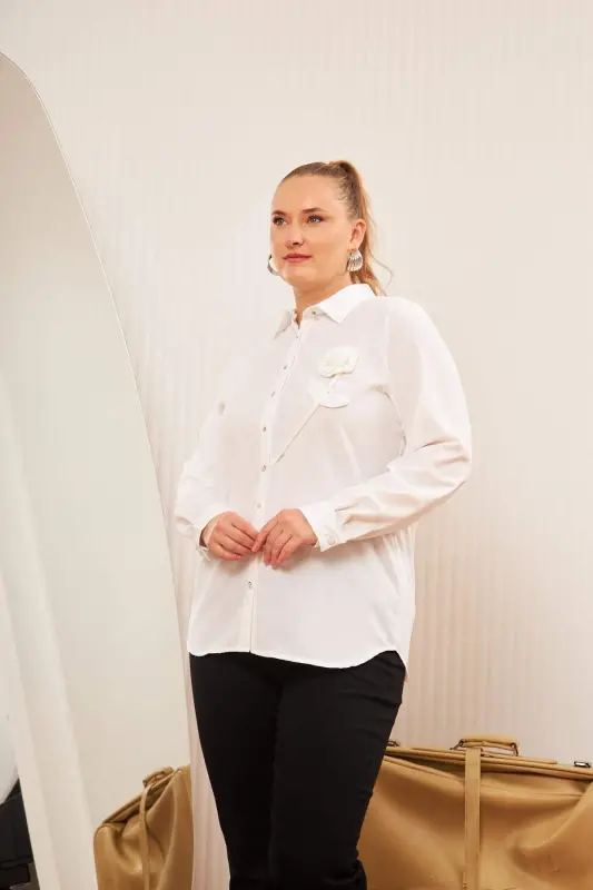Plus Size Rose Accessory Shirt White - 2