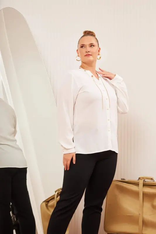 Plus Size Shirt Ecru with Necklace Accessory - 5