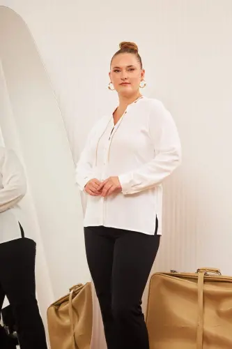 Plus Size Shirt Ecru with Necklace Accessory - 6