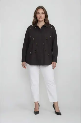 Plus Size Shirt with Pendulum Accessory Black - 1