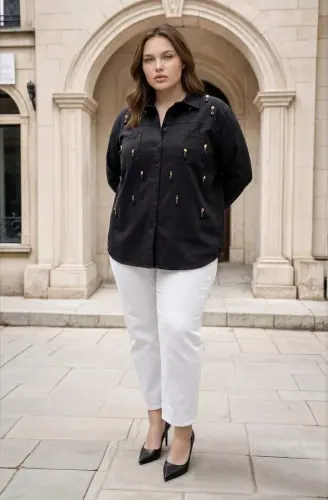 Plus Size Shirt with Pendulum Accessory Black - 5