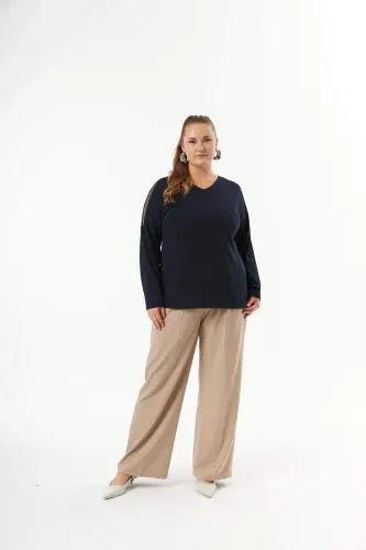 Plus Size Shoulder and Back Stone Detail Knitted Blouse Navy Blue - 4