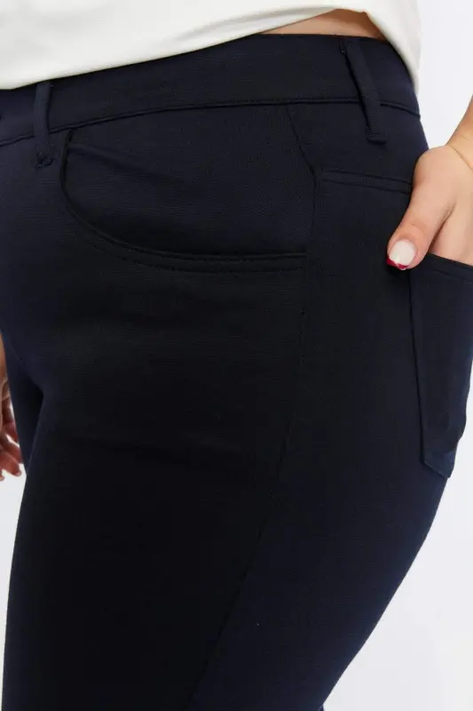 Plus Size Straight Leg Steel Knit Pants Navy Blue - 2