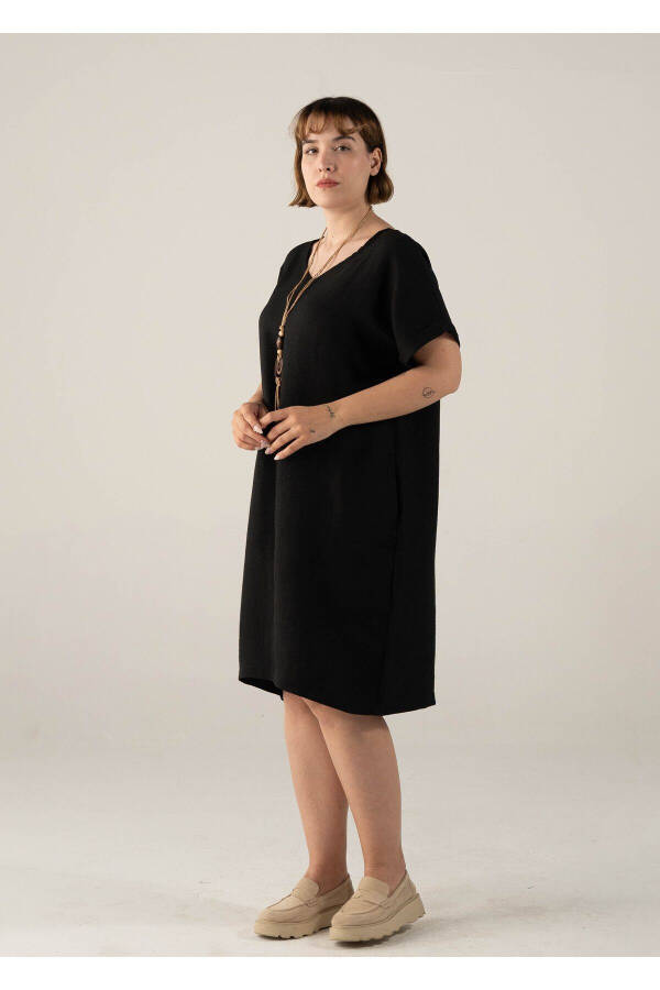 Plus Size V-Neck Collared Dress - 3