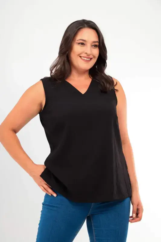 Plus Size V Neck Slit Detail Sleeveless Black Blouse - 4