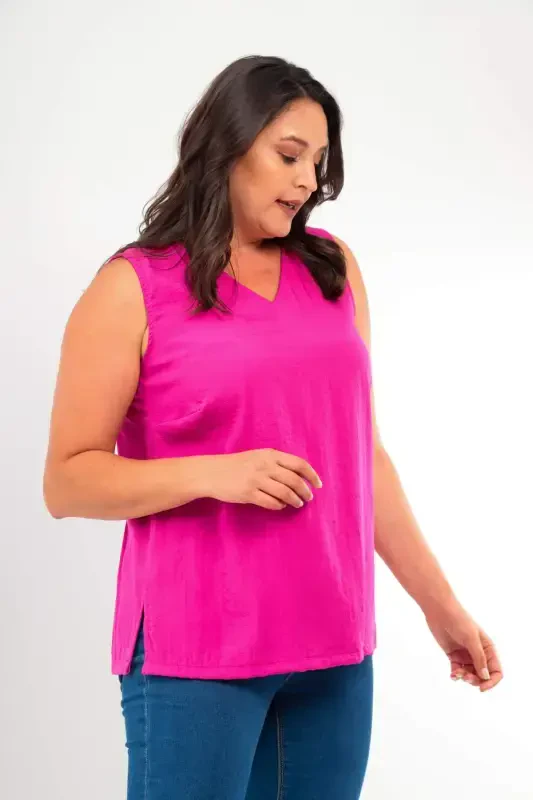 Plus Size V-Neck Slit Detail Sleeveless Fuchsia Blouse - 3