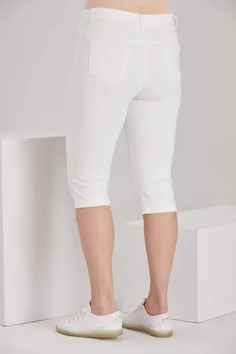 Plus Size White Cotton Capri - 4
