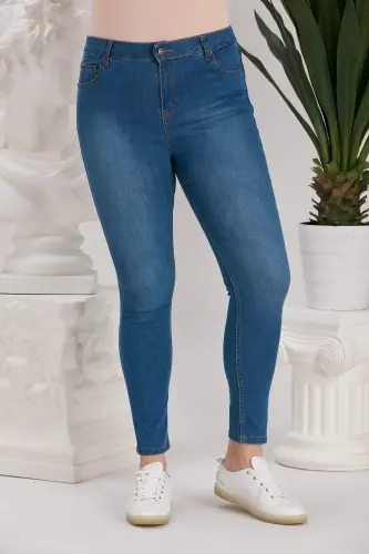 Plus Size Who. Blue Jeans - 1