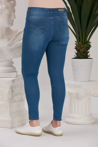 Plus Size Who. Blue Jeans - 4