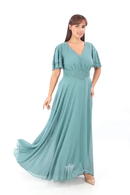 Plus Size Women's Cape Sleeve Embroidered Detail Flowy Caglia Green Chiffon Formal Dress KL3045 - BÜYÜKBEDENIZ