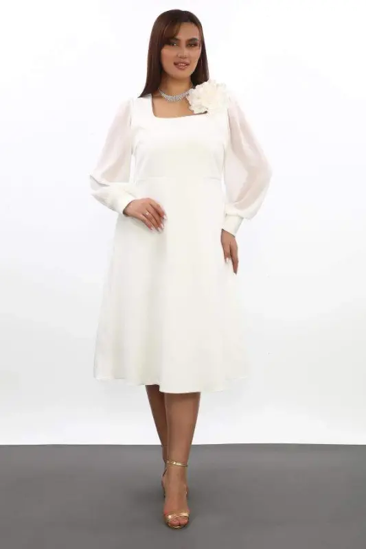 Plus Size Women's Square Neck White Wedding Dress KL3087 - 3