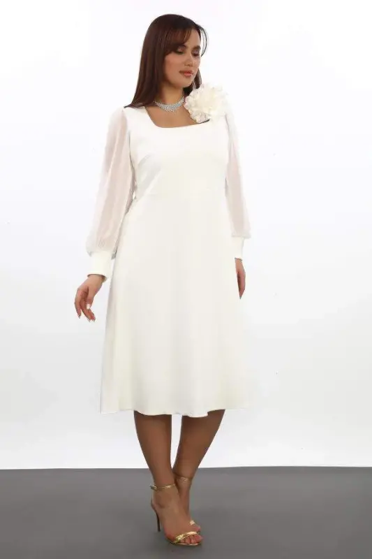 Plus Size Women's Square Neck White Wedding Dress KL3087 - 4