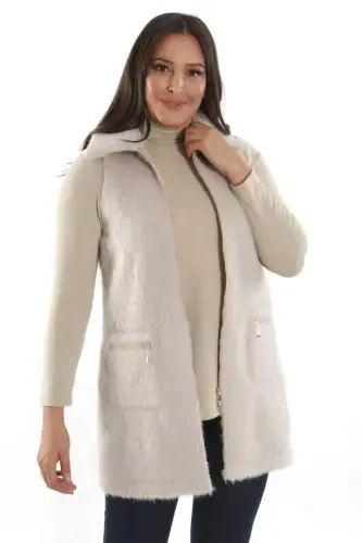 Plus Size Zipper and Pocket Detailed Beige Fur Vest - 1