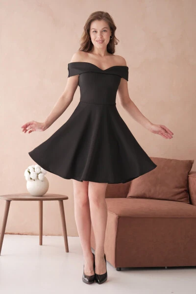 Поцелуй Воротник Эластичная Ткань Scuba Клеш Черный Мез - LOVEBOX