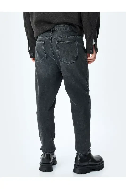 Pocket Normal Waist Loose Fit Jean Pants - Steve J - 4