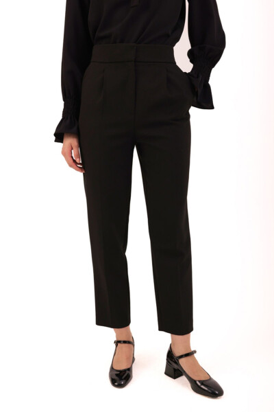 Pocketed Classic Fit Trousers - 3