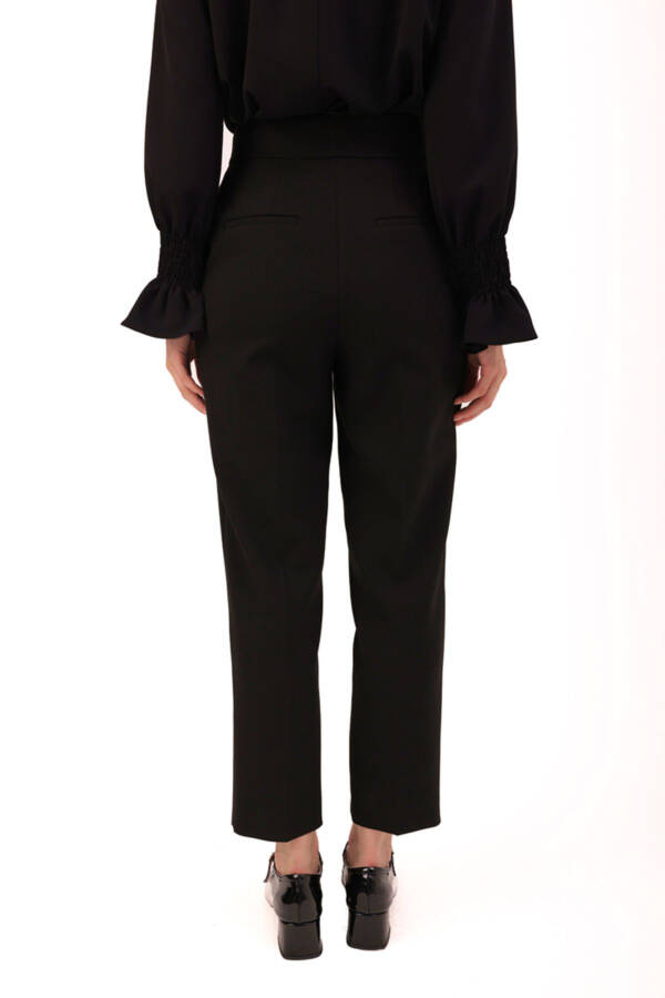 Pocketed Classic Fit Trousers - 5