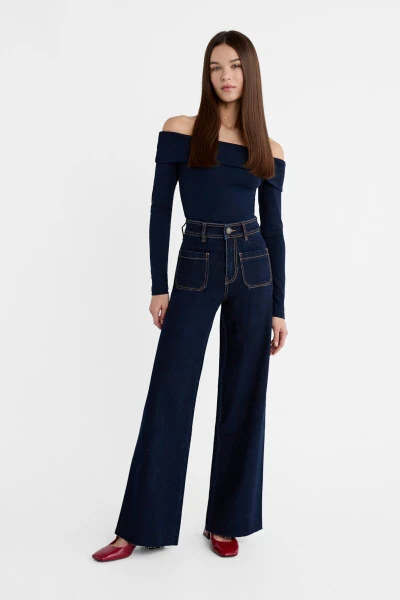 Pocketed Straight Fit Jeans - 8