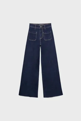 Pocketed Straight Fit Jeans - 6